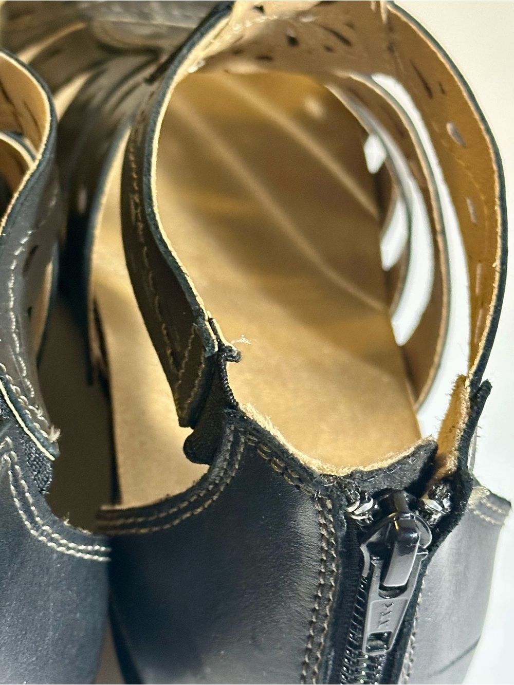 Earth Origins Black Cutout Wedge Sandals Comfort Zip 8.5 - Picture 11 of 15